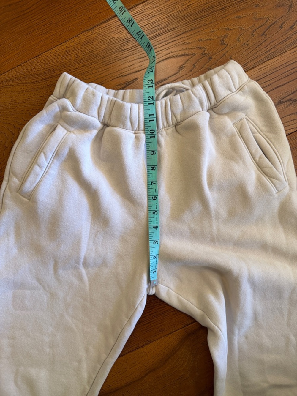 Abercrombie & Fitch Essential Oversized Sunday Sweatpants - Picture 10 of 11